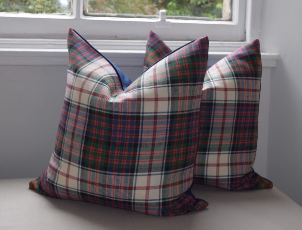 Ancient dress McDonald Tartan with Laggan Wool 1/2 (45cm)